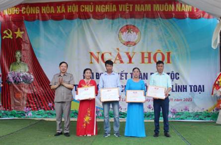 https://hatrung.thanhhoa.gov.vn/portal/Photos/2023-11/90dd3695fd83034dIMG_8537.JPG