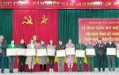 Đảng bộ xã Lĩnh Toại: Trao huy hiệu Đảng và tổng kết công tác xây dựng Đảng năm 2023, triển khai nhiệm vụ năm 2024.