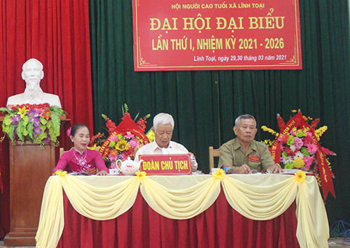 https://hatrung.thanhhoa.gov.vn/portal/Photos/2021-03/40698ee1b5bd3f9dIMG_0228.JPG