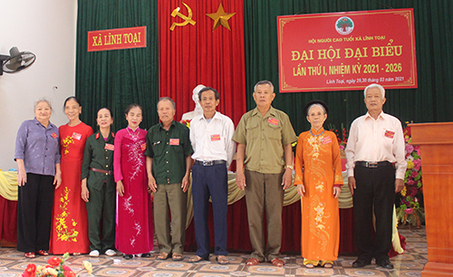 https://hatrung.thanhhoa.gov.vn/portal/Photos/2021-03/76a18bfddfe8a6dIMG_0244.JPG