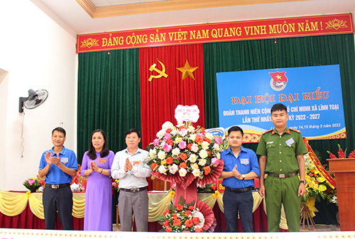 https://hatrung.thanhhoa.gov.vn/portal/Photos/2022-05/1e1c7dbcfd77373dIMG_6250.JPG