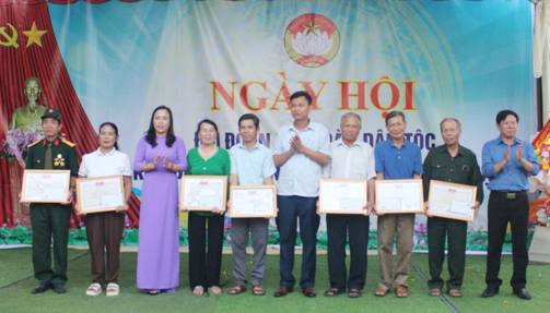 https://hatrung.thanhhoa.gov.vn/portal/Photos/2023-11/a21faf2c1df1dd1dIMG_8547.JPG