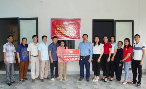 https://hatrung.thanhhoa.gov.vn/portal/Photos/2024-03/7f82420215422bedz5287551186085_5cffdccec05c8ce345dae16261a2c471.jpg