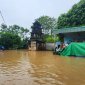 XÃ LĨNH TOẠI: Tổ chức ra quân dọn VSMT sau lụt.